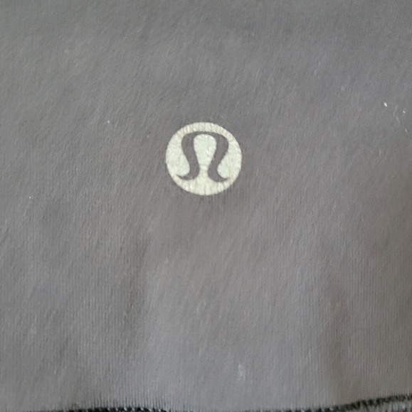 Lululemon Black 30" Inseam Leggings Size 6 - Picture 3 of 5